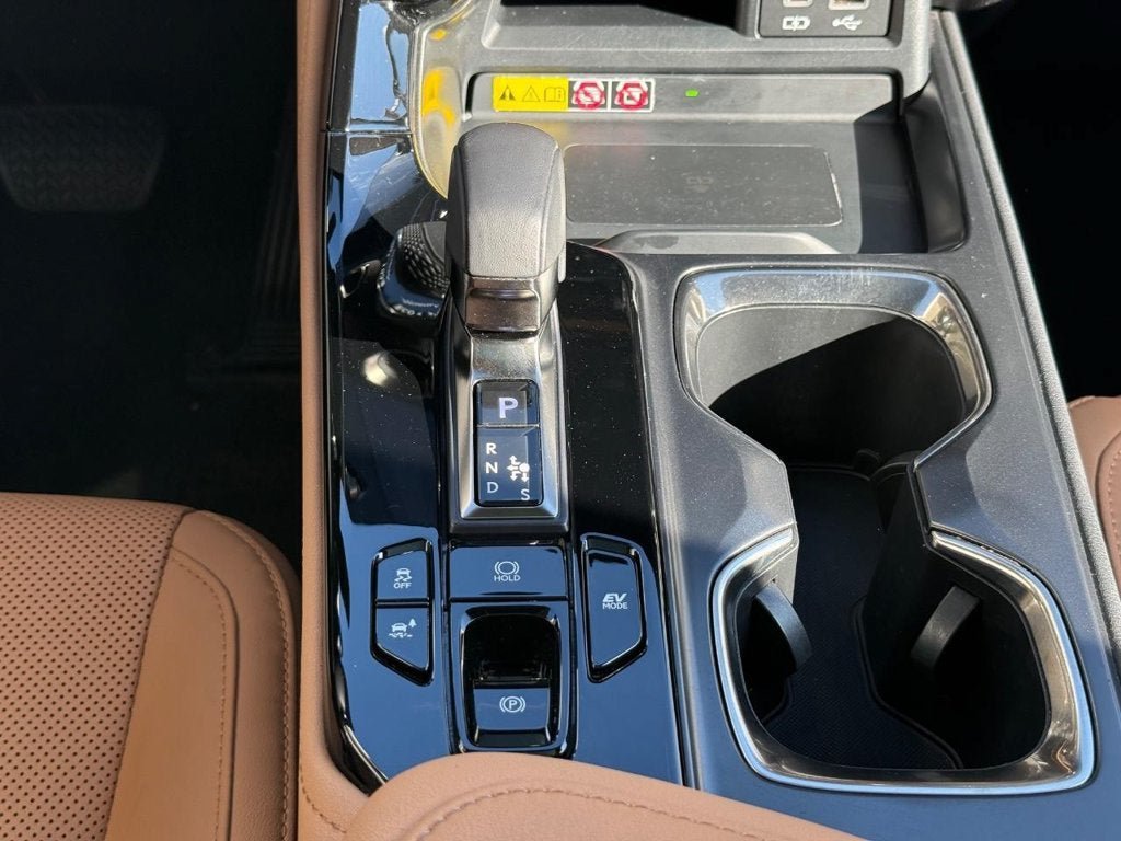 Used 2023 Lexus NX 350h AWD w/ Vision Package image 13