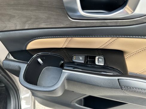 Used 2025 Kia Sorento SX Prestige w/ Olive Brown Leather Package image 27