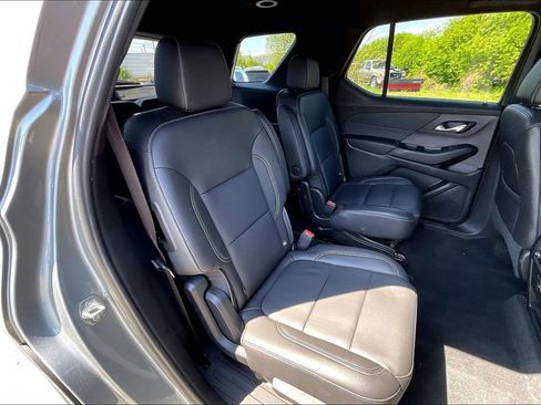Used 2023 Chevrolet Traverse LT AWD/4WD image 25