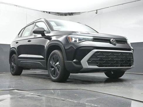 New 2026 Volkswagen Taos S image 30