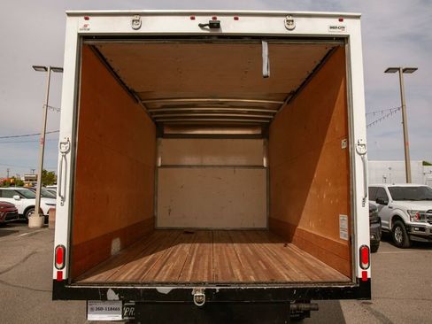 Used 2022 Ford E-450 and Econoline 450 Super Duty w/ Power Windows & Locks Group RWD image 16