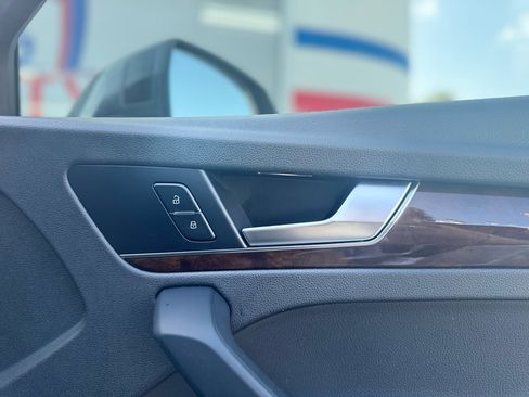 Used 2020 Audi Q5 2.0T Premium image 43