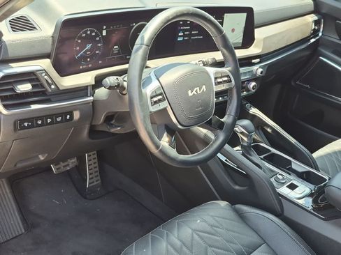Certified 2024 Kia Telluride SX Prestige X-Line AWD/4WD image 2