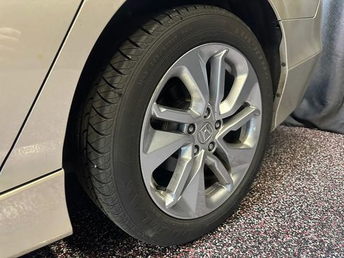 Used 2018 Honda Accord LX image 32