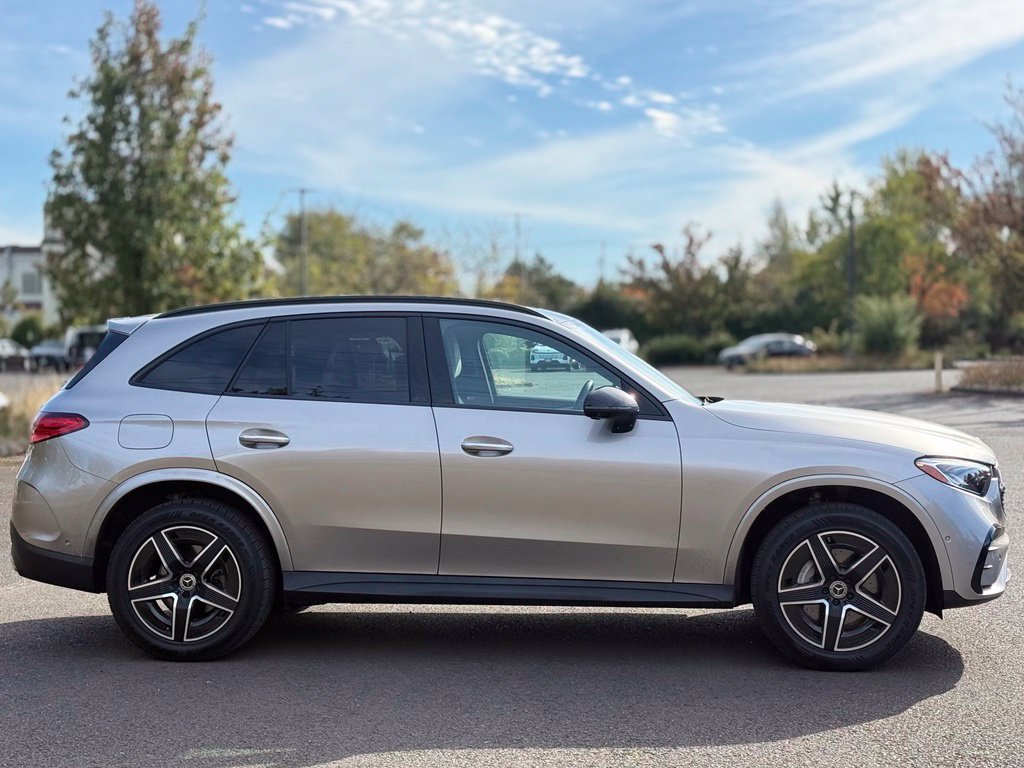Used 2023 Mercedes-Benz GLC 300 4MATIC image 6