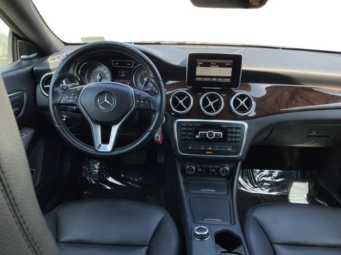 Used 2014 Mercedes-Benz CLA 250 image 14
