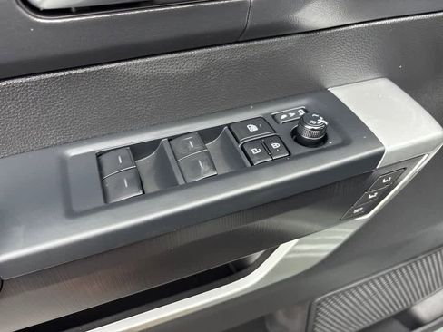 Used 2025 Toyota Tundra Platinum image 21