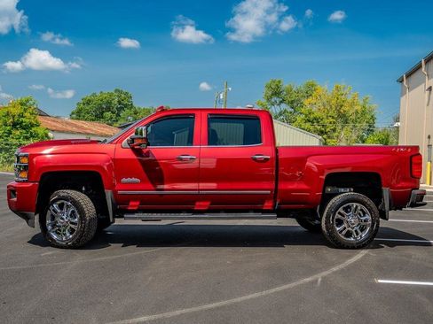 Used 2018 Chevrolet Silverado 2500 High Country w/ Duramax Plus Package AWD/4WD image 5