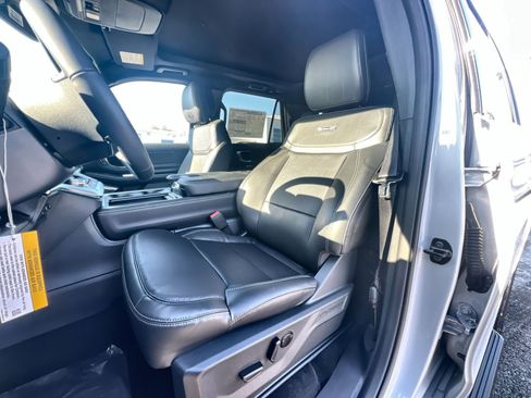 New 2026 Ford Expedition Platinum w/ Stealth Appearance Package image 13