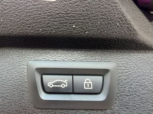 Used 2017 BMW X5 xDrive50i AWD/4WD image 10
