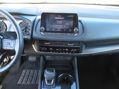 Used 2023 Nissan Rogue SV w/ SV Premium B Package image 19