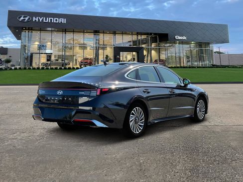 Certified 2025 Hyundai Sonata Limited image 7