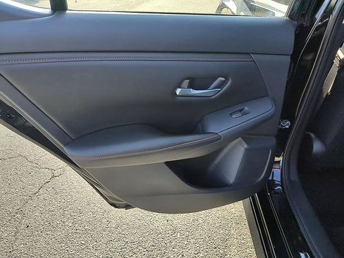 Used 2023 Nissan Sentra SR w/ Electronics Package FWD image 26