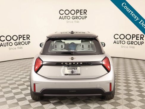 New 2025 MINI Cooper 2-Door Hardtop FWD image 21
