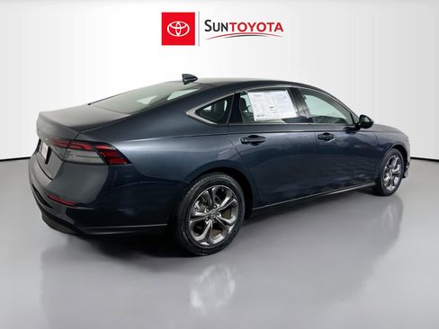 Used 2024 Honda Accord EX image 4