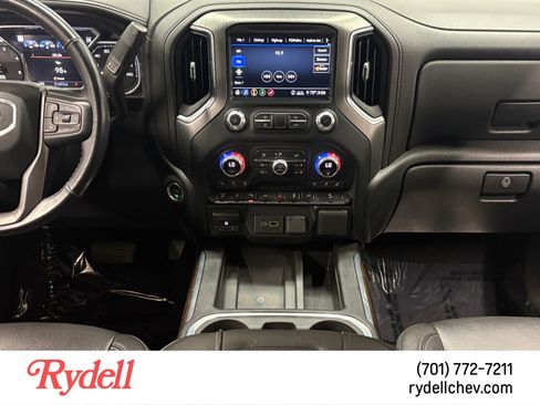 Used 2020 GMC Sierra 2500 Denali w/ Denali Ultimate Package AWD/4WD image 15