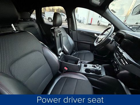 Used 2025 Ford Escape ST-Line w/ Equipment Group 301A image 26
