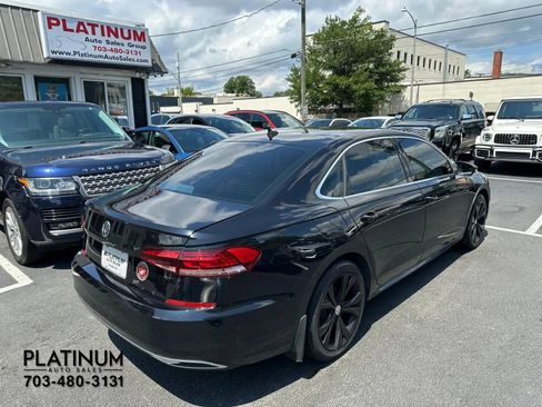 Used 2021 Volkswagen Passat 2.0T SE FWD image 5
