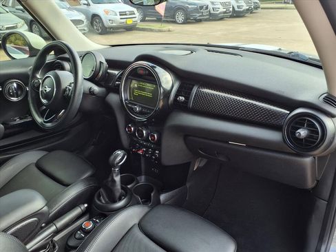 Used 2018 MINI Cooper S image 22