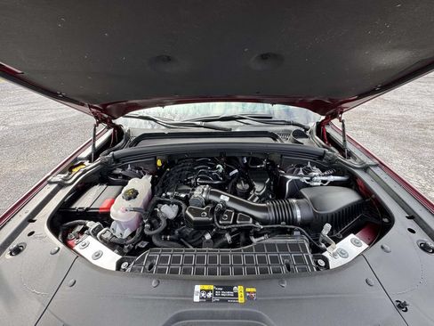 Used 2025 Jeep Grand Cherokee Limited RWD image 12