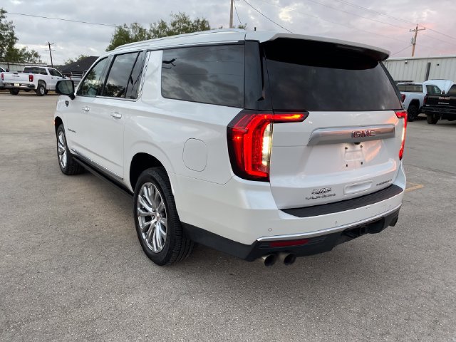 Used 2023 GMC Yukon XL Denali w/ Max Trailering Package AWD/4WD image 4