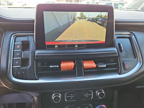 Used 2021 GMC Yukon XL AT4 w/ LPO, Illumination Package image 16