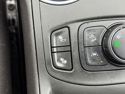 Used 2022 GMC Terrain SLE w/ Driver Convenience Package FWD image 20