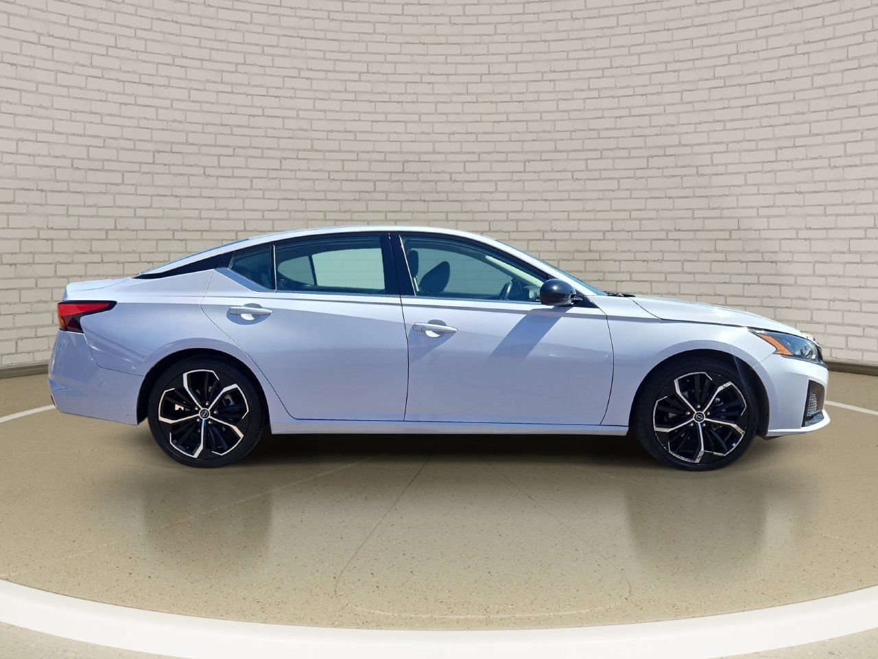 Certified 2024 Nissan Altima 2.5 SR FWD image 4