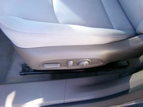 Used 2020 Chevrolet Malibu LT image 12