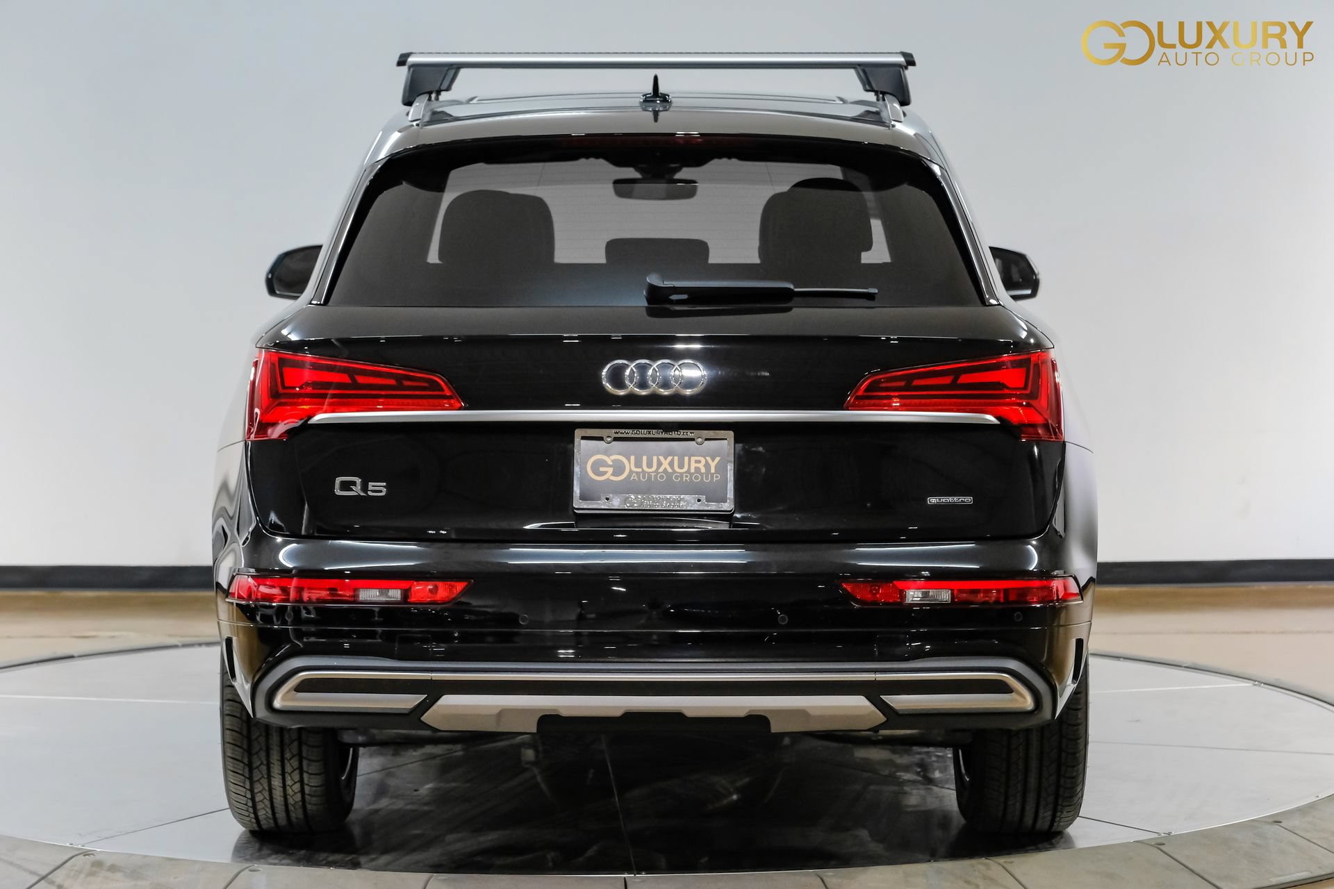 Used 2023 Audi Q5 2.0T Premium w/ Convenience Package AWD/4WD image 11