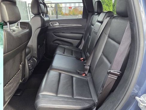 Used 2019 Jeep Grand Cherokee Limited image 11