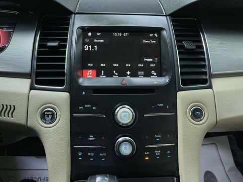 Used 2017 Ford Taurus SEL w/ Equipment Group 201A image 21