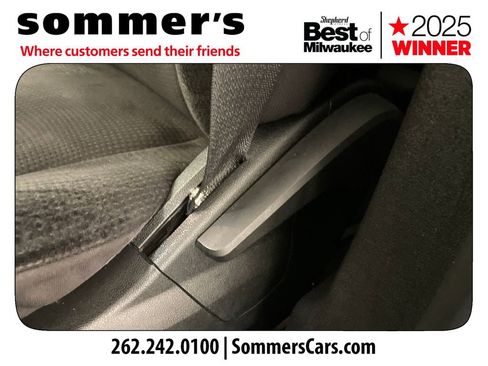 Used 2018 Dodge Grand Caravan SE image 10