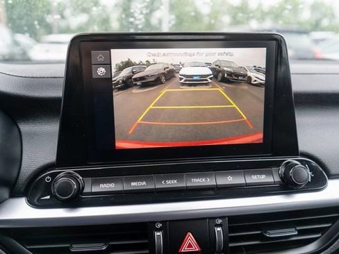 Used 2024 Kia Forte LXS w/ LXS Technology Package FWD image 23