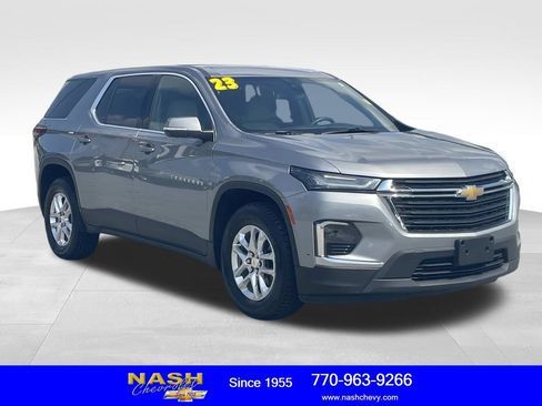 Used 2023 Chevrolet Traverse LS w/ Safety Package AWD/4WD image 1