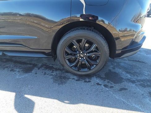 Certified 2024 Ford Edge SE w/ Black Appearance Package image 15