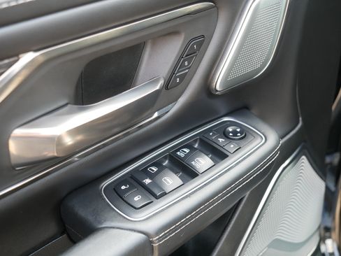 Used 2019 RAM 1500 Limited AWD/4WD image 19