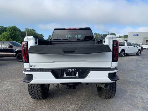 Used 2026 GMC Sierra 2500 AT4 w/ AT4 Premium Plus Package AWD/4WD image 8