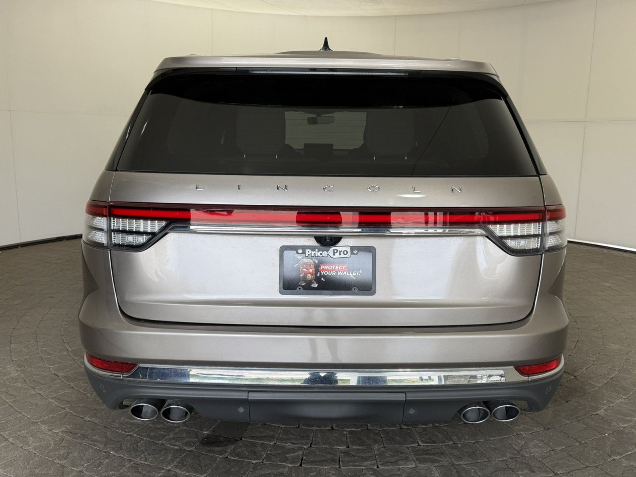 Used 2021 Lincoln Aviator Reserve w/ Equipment Group 202A AWD/4WD image 6