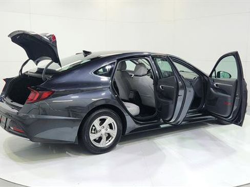 Used 2022 Hyundai Sonata SE image 32
