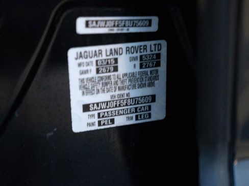 Used 2015 Jaguar XF Portfolio image 40