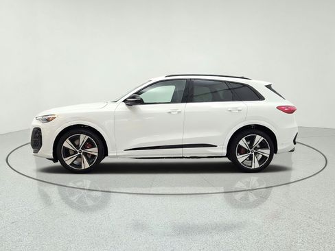 New 2026 Audi SQ5 Premium Plus AWD/4WD image 8
