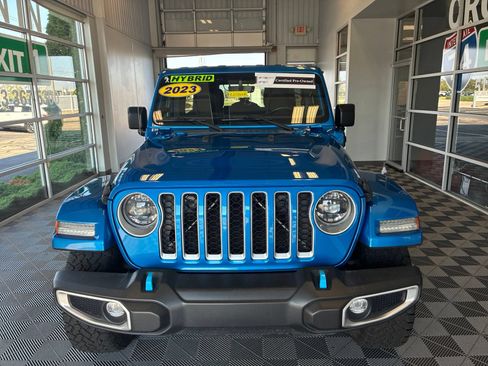 Used 2023 Jeep Wrangler Unlimited Sahara w/ Cold Weather Group AWD/4WD image 2