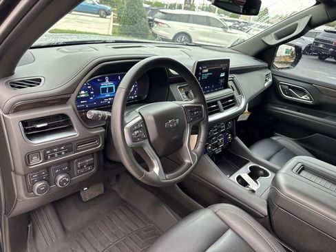 Used 2024 Chevrolet Tahoe Z71 w/ Luxury Package image 16