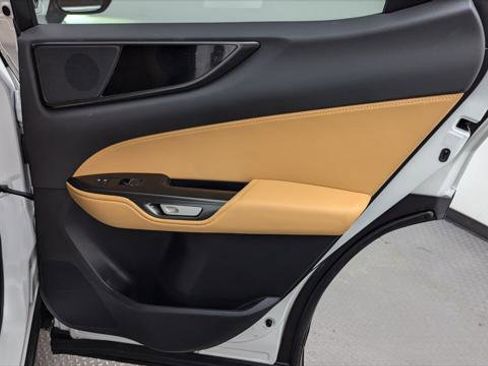 Used 2025 Lexus NX 250 NX 250 w/ Towing Package (2000 Lbs) image 19