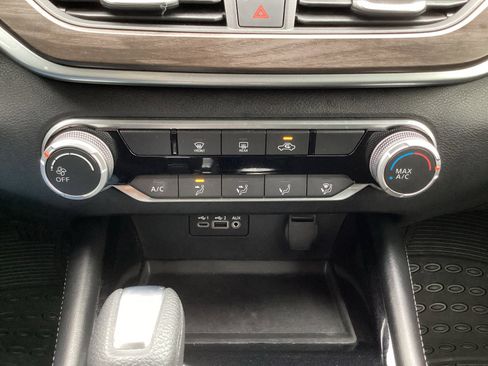 Used 2023 Nissan Altima 2.5 SV image 21