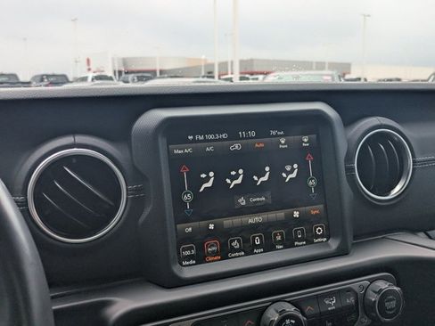 Used 2023 Jeep Wrangler Unlimited Sahara w/ Dual Top Group AWD/4WD image 14