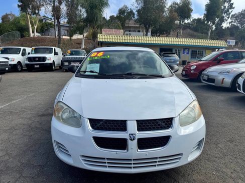 Used 2006 Dodge Stratus SXT image 2