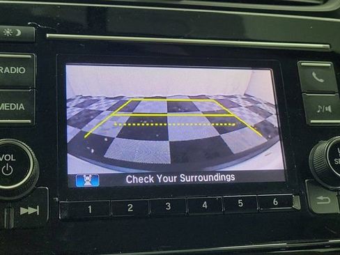 Used 2019 Honda CR-V LX image 29