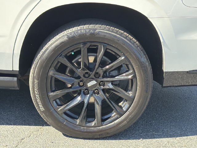Used 2022 Cadillac Escalade Sport w/ Touring Package AWD/4WD image 15